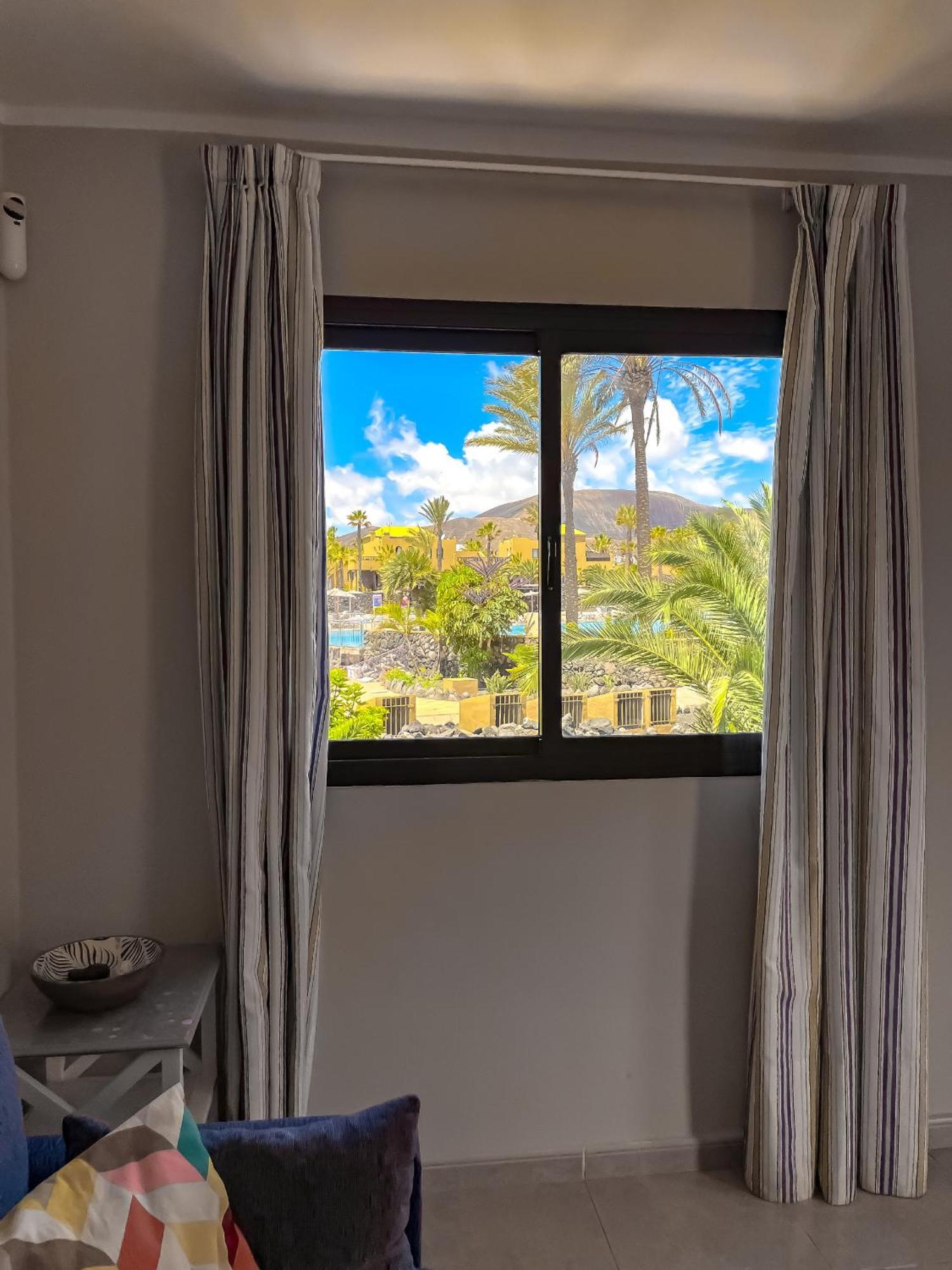 Апартаменты B-Rent Casa Angela Pool View Коральео Экстерьер фото