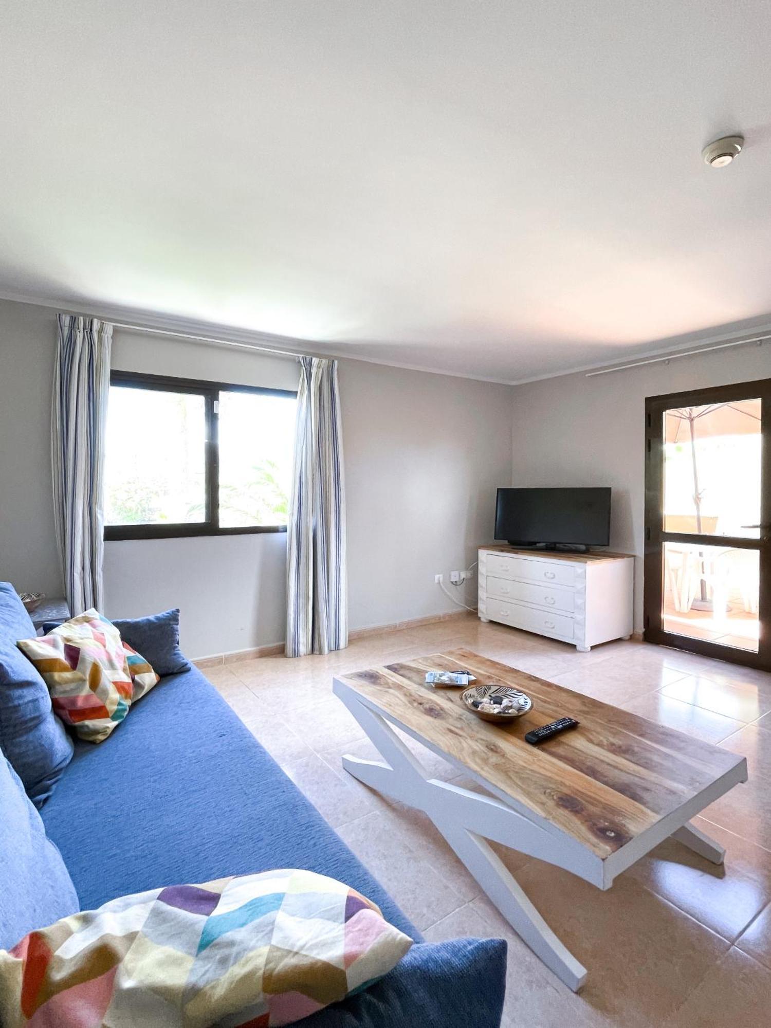 Апартаменты B-Rent Casa Angela Pool View Коральео Экстерьер фото