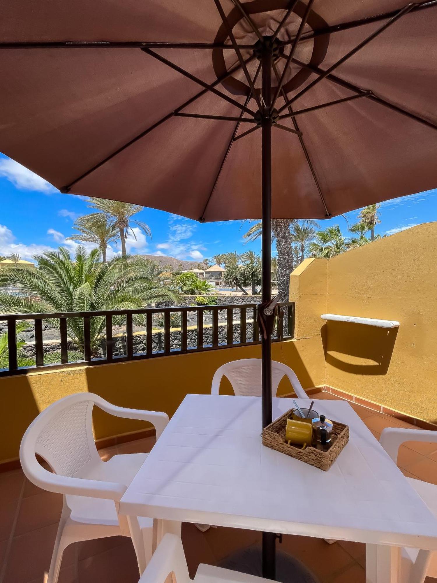 Апартаменты B-Rent Casa Angela Pool View Коральео Экстерьер фото